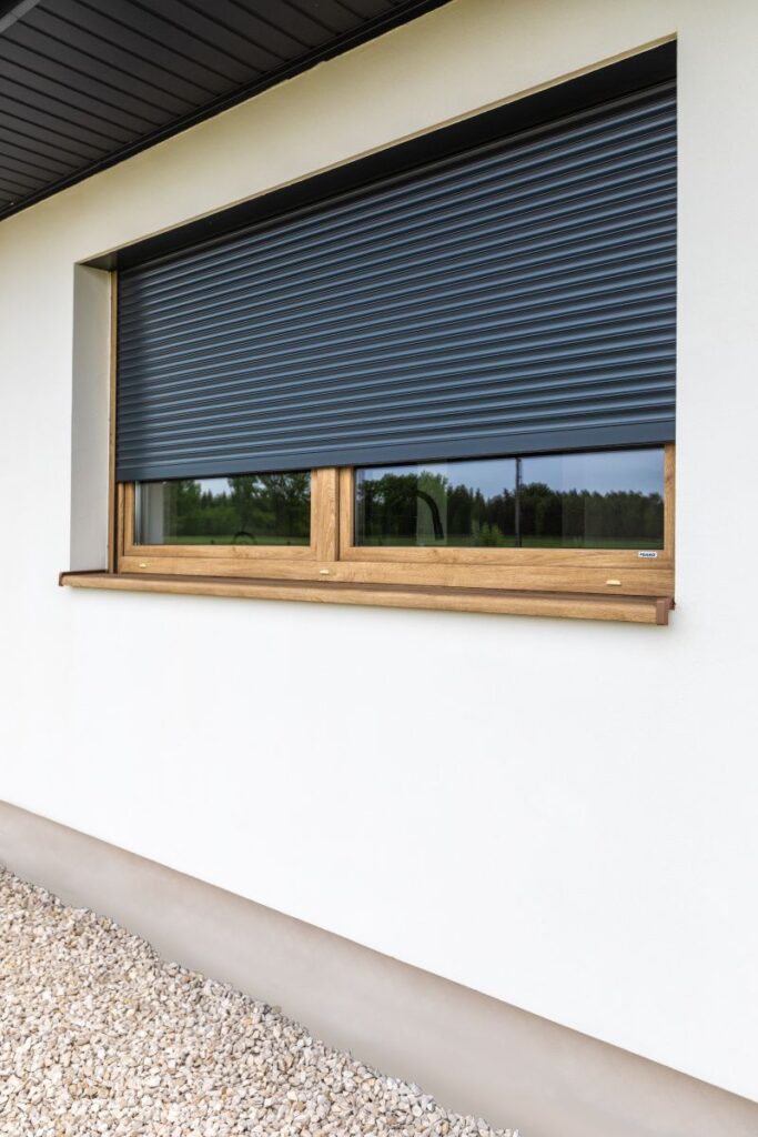 hliníková roleta, rodinný dom, okres Bratislava, rolety na novostavbu, tieniaca technika na mieru, vidode 4